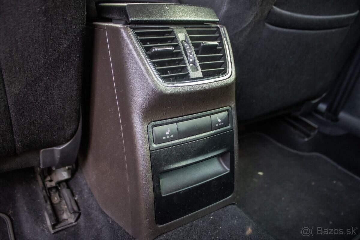 Škoda Octavia Combi Scout AT/6 135kW - 17