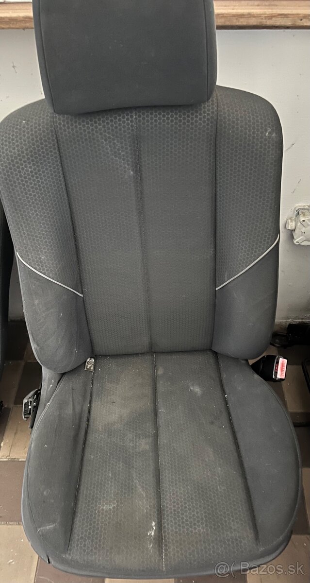 Predam vsetko za 100e Renault Megane 2 - 17