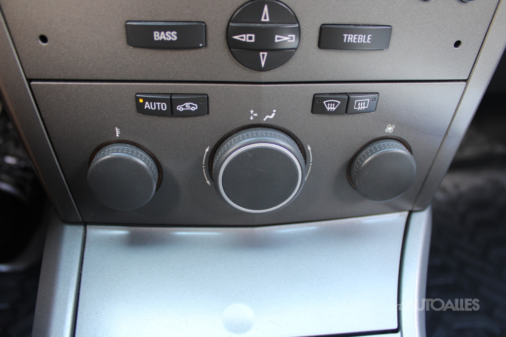 Opel Astra Caravan 1,9CDTi 88 kW - 17