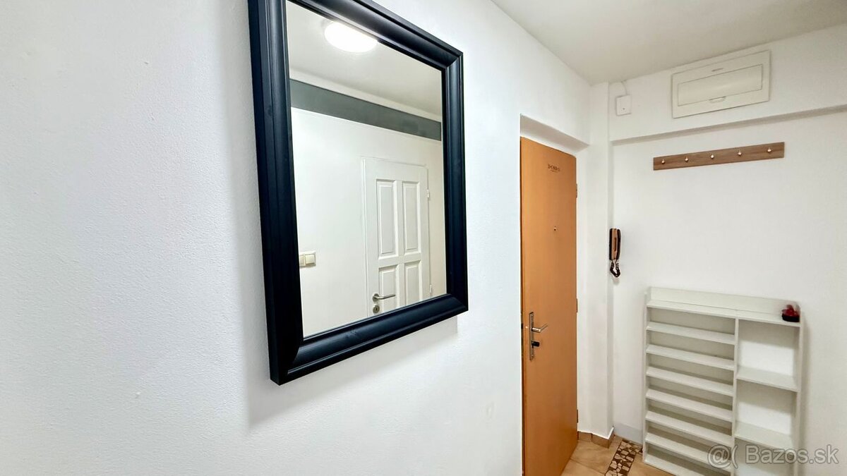 TERASA - 1 IZBOVÝ BYT 32 M2, UHEROVA ULICA 1 POSCHODIE - 17