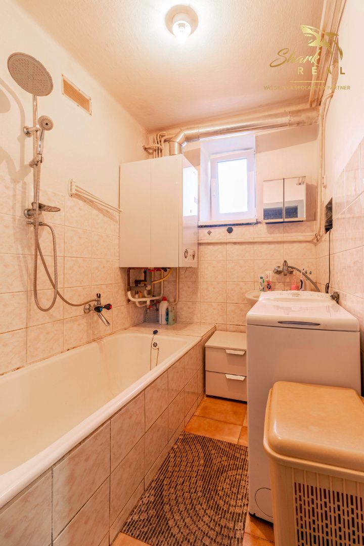 REZERVOVANÉ - Na predaj pekný dom so záhradou - 17