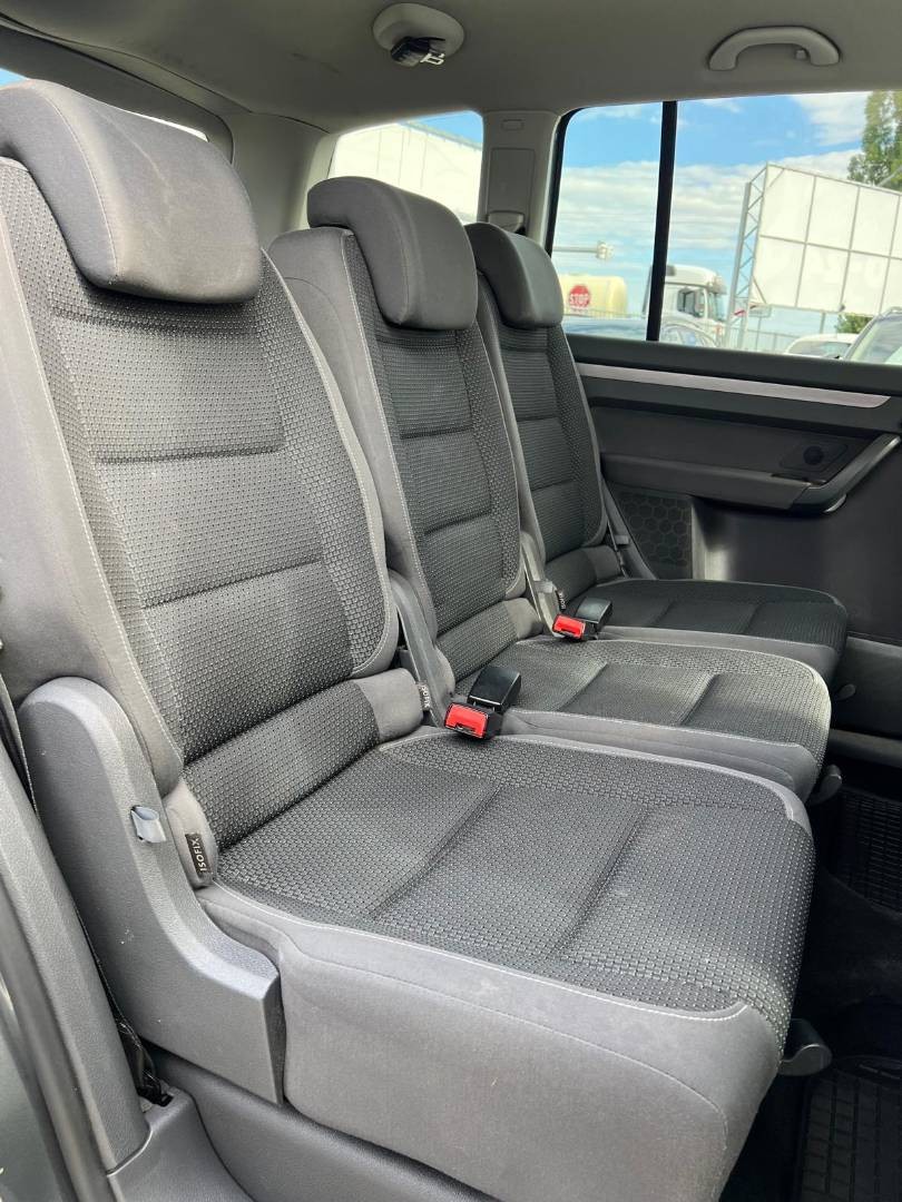 Volkswagen Touran 1.6 TDI BlueMotion Technology Comfortline - 17