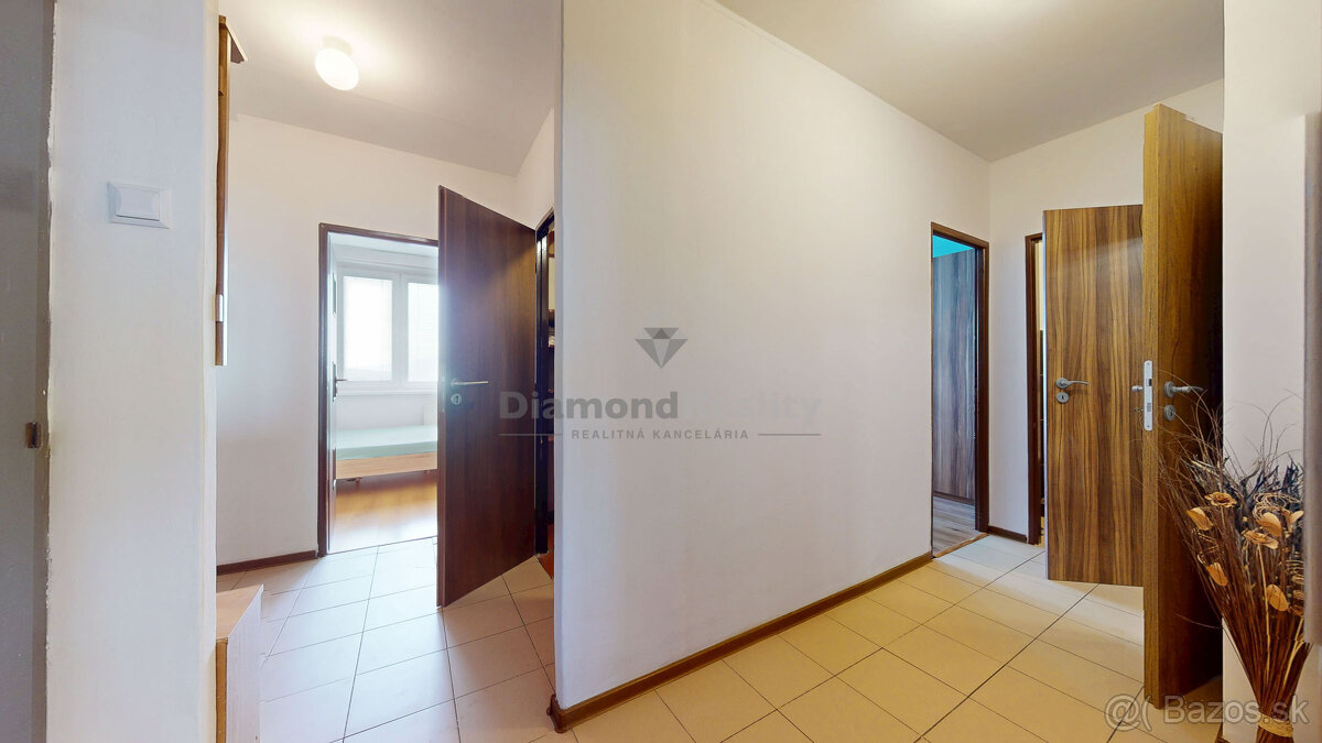 Na predaj 3 - izbový byt na Železníkoch, ulica Užhorodská, K - 17