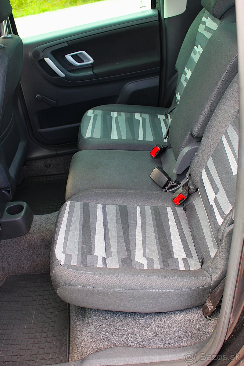 ŠKODA..ROOMSTER...1,2..51KW....BENZIN....2009....154TIS..KM - 17