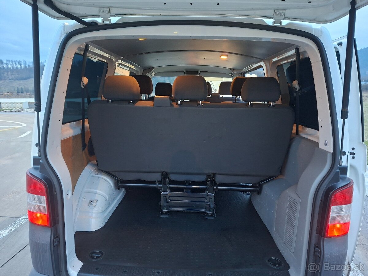 VW T5.1 Transporter - 17