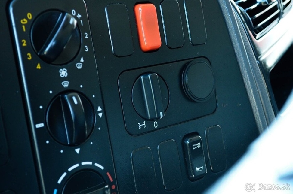 MERCEDES AXOR 1824 TROJSTRANNÝ S3 SKLÁPAČ / VYKLÁPAČ EURO-4 - 17