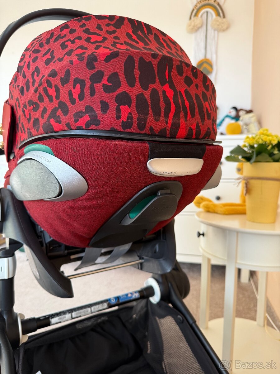 Cybex Cloud Z i-size vajíčko Rockstar - 17