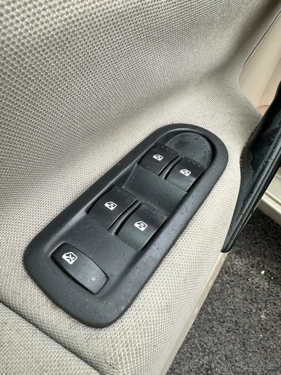 Renault megane ll 1.6 K4M sedan - 17