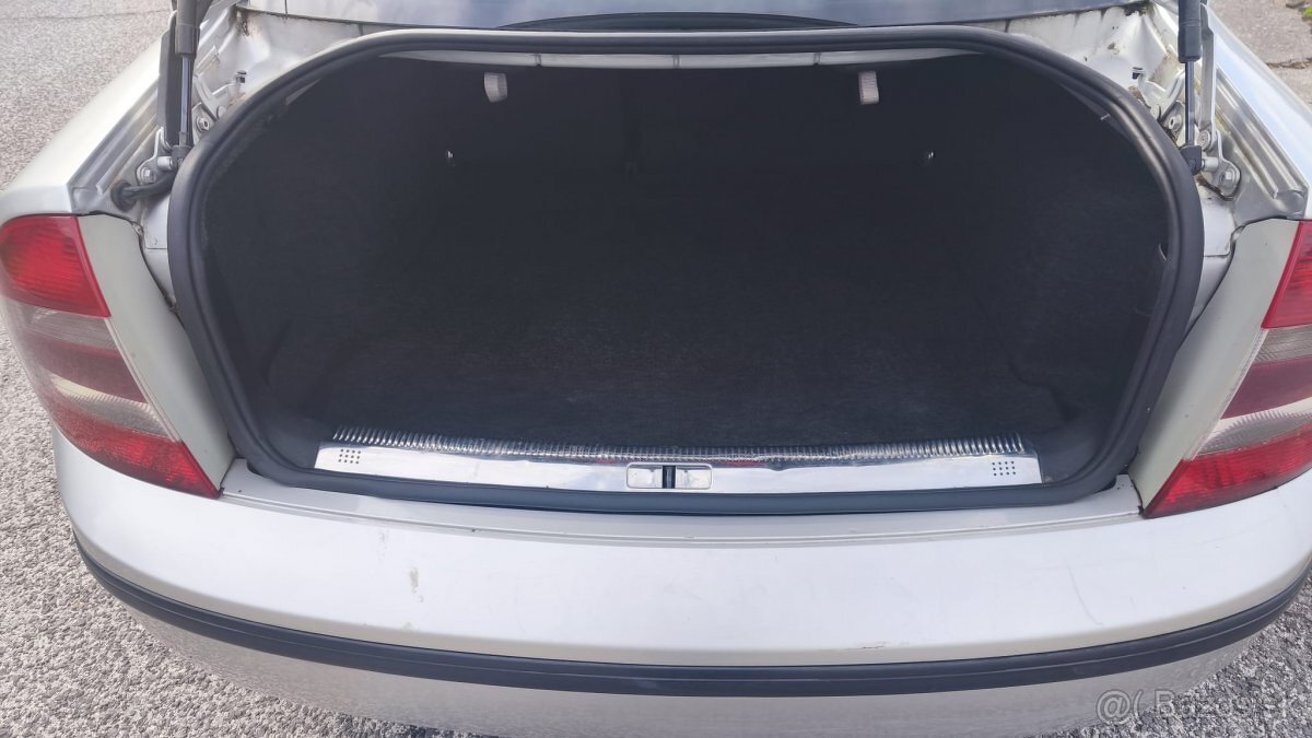 Škoda Superb 2.0 TDi - 17