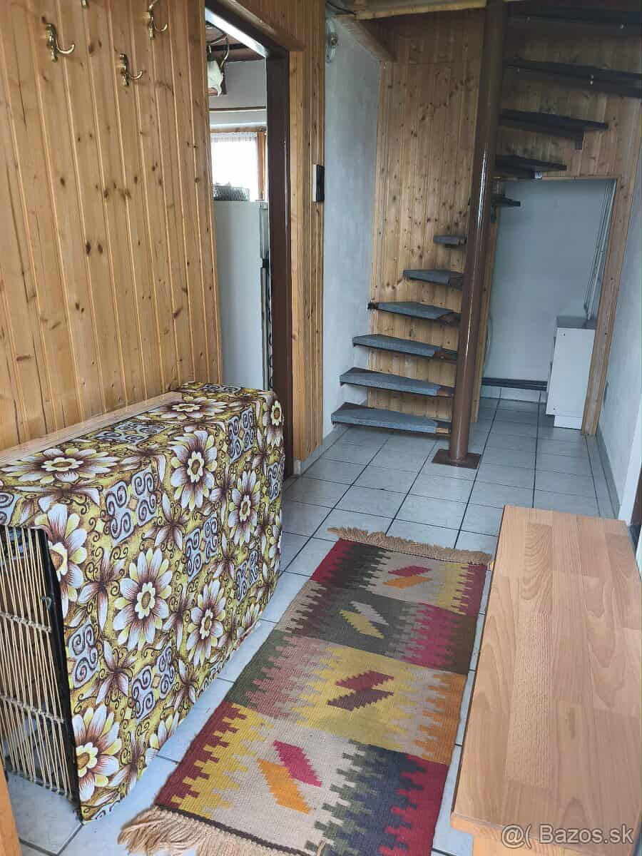 SUPER RD/chalupa s 2 samostatnými jednotkami (1i a 3i) v Hro - 17