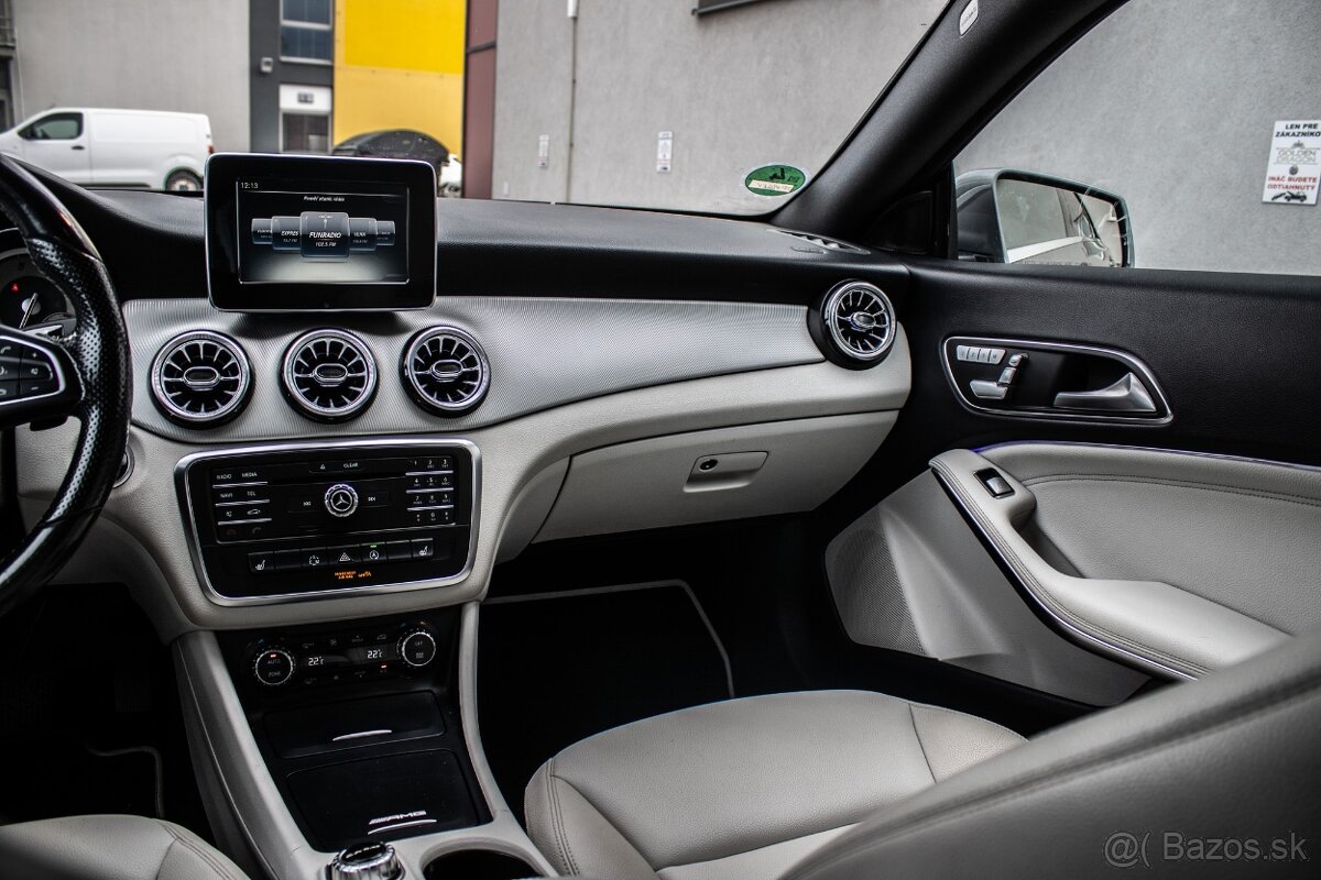 Mercedes-Benz CLA 250 4MATIC - 17