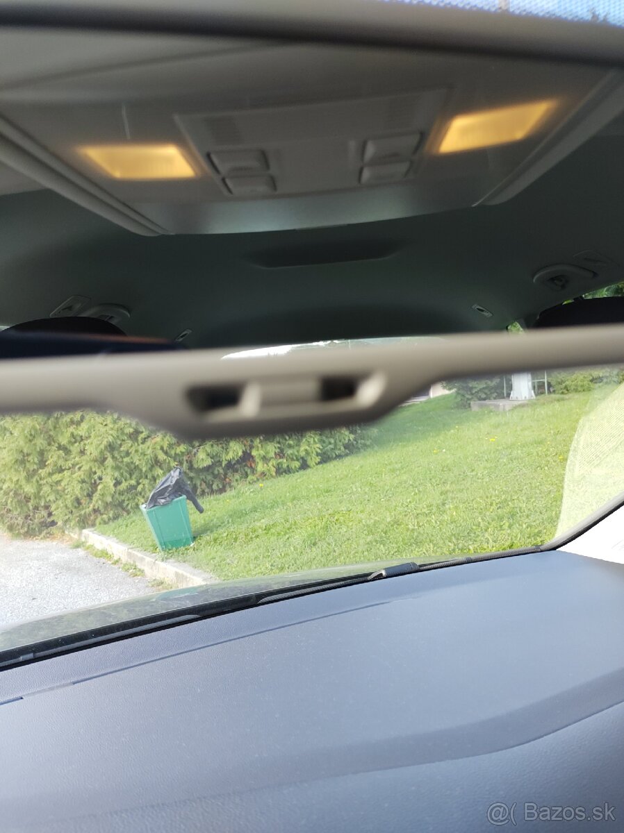 Auto VW Golf 7 combi - 17