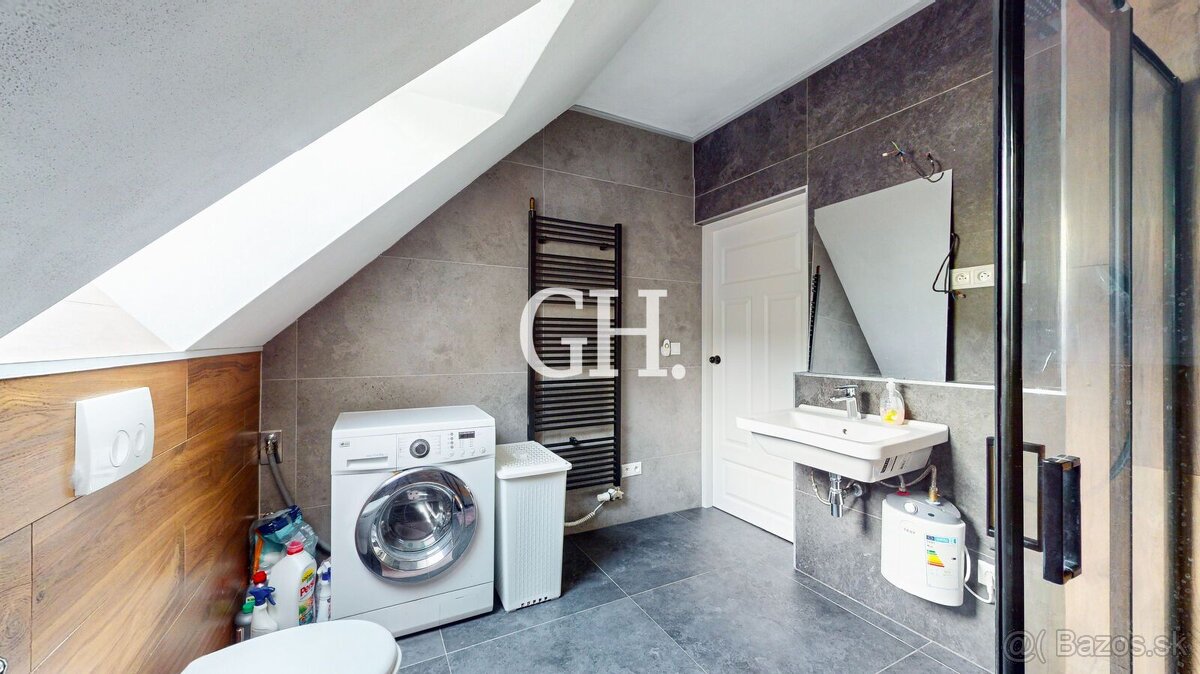 NOVÁ BAŇA- RODINNÝ DOM- ČIASTOČNÁ REKONŠTRUKCIA - 17