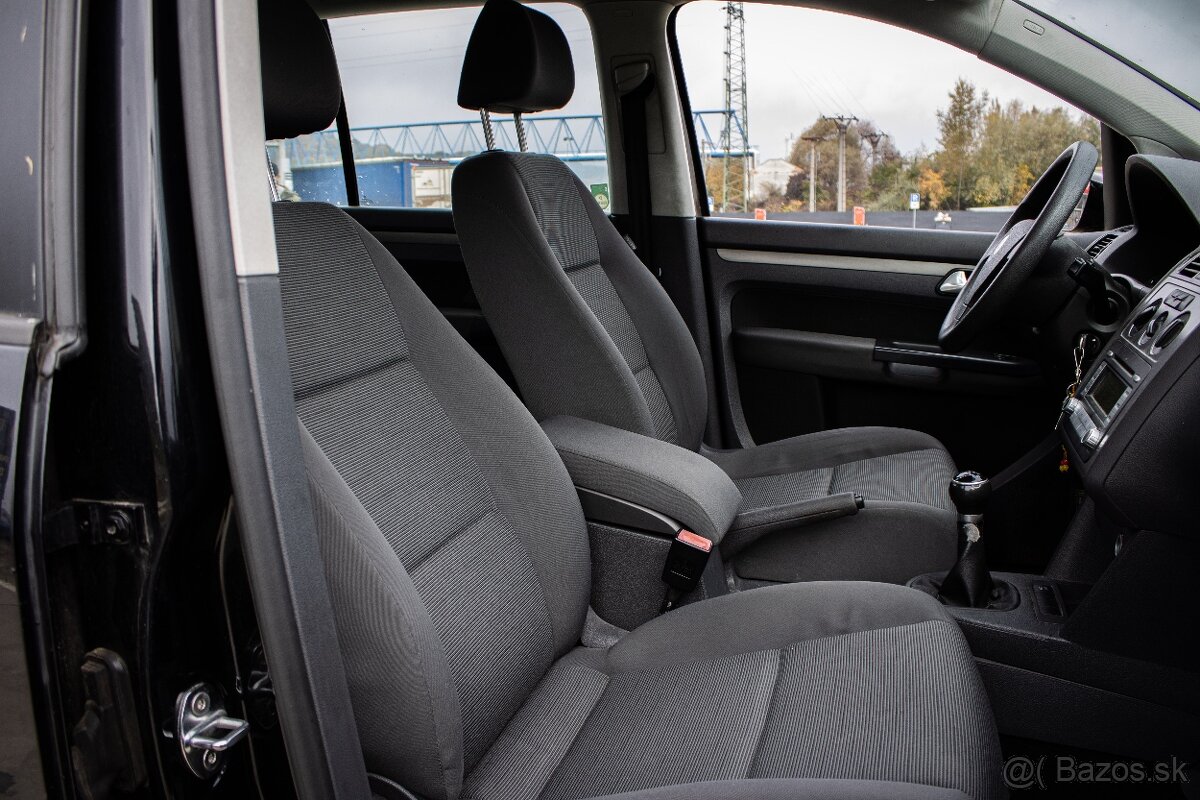 Volkswagen Touran 1.9 TDI, 77kW, 7 miestny - 17
