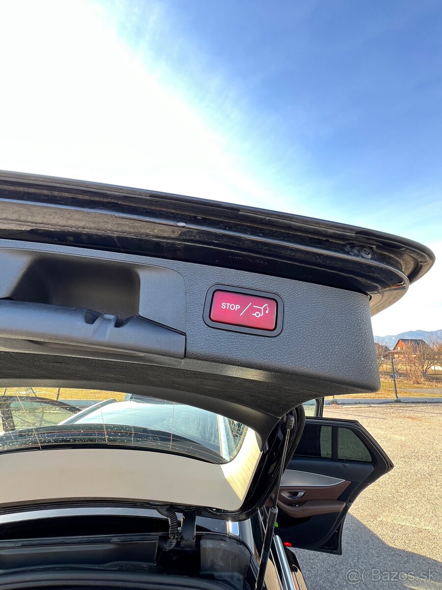 Mercedes-Benz E - 17