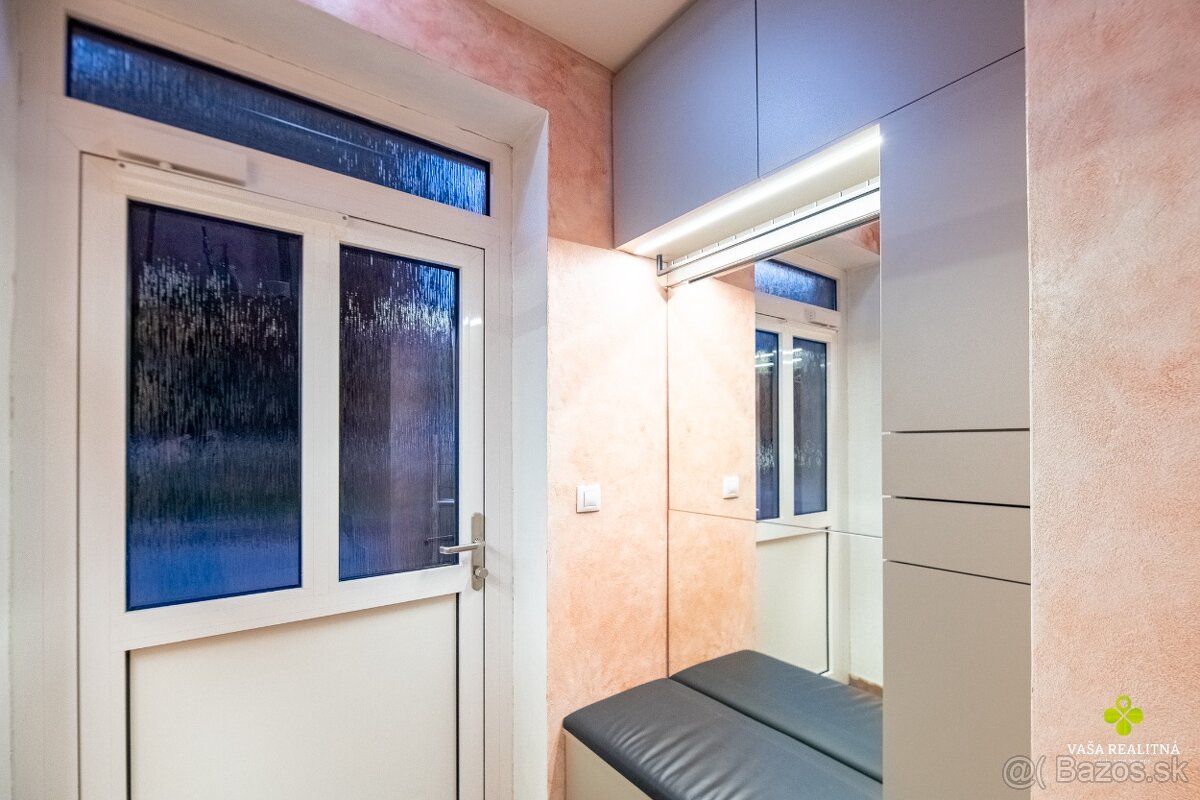 Dvojpodlažný Apartmán s garážou pod Bojnickým zámkom - 17