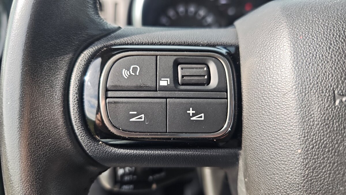 Predam CITROEN C3 Puretech 82 SHINE 97tkm M5 - 17