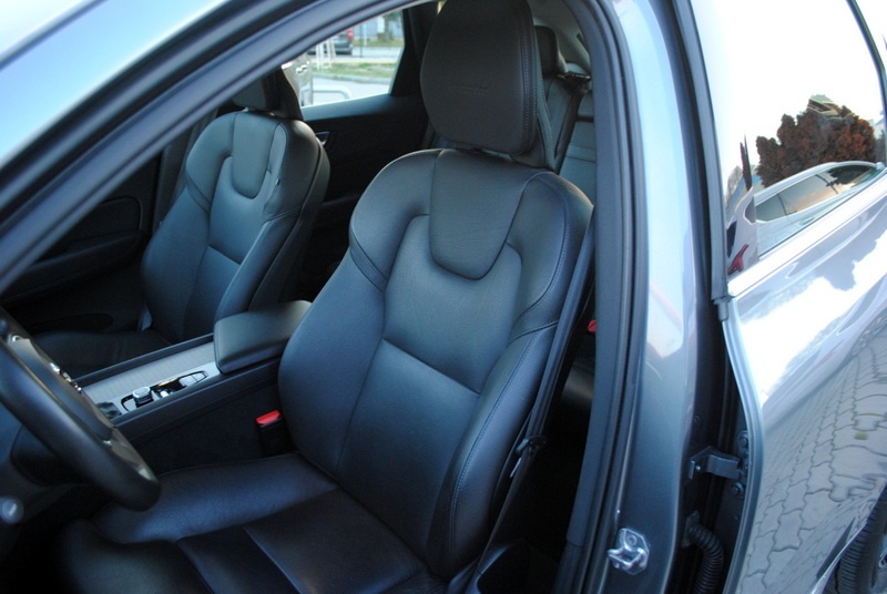 Volvo XC60 D4 Inscription⭐4X4⭐Automat 8st⭐ODPOČET DPH - 17