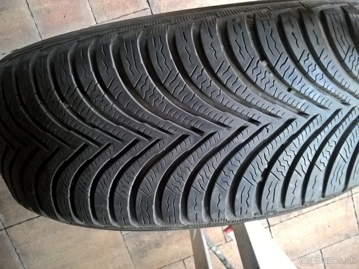4 ks ZIMNÉ 205/65 R15 94H HANKOOK a MICHELIN - UŽ OD 25-€/ks - 17