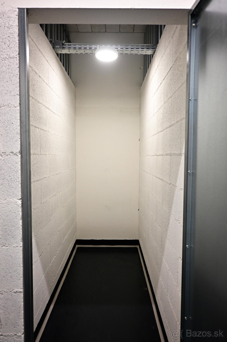 1-izbový byt na prenájom spolu s Cabrio FIAT 500 - Bory - 17