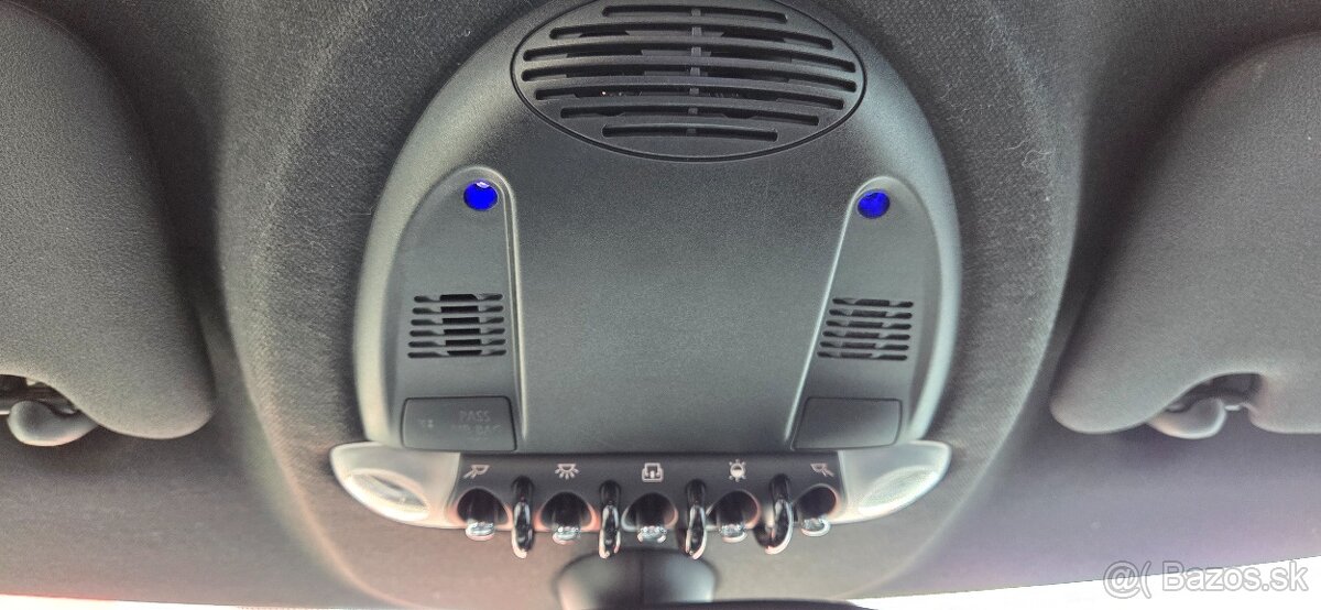 Mini Countryman Cooper S ALL4 4X4 1.6/135kW BENZÍN - 17