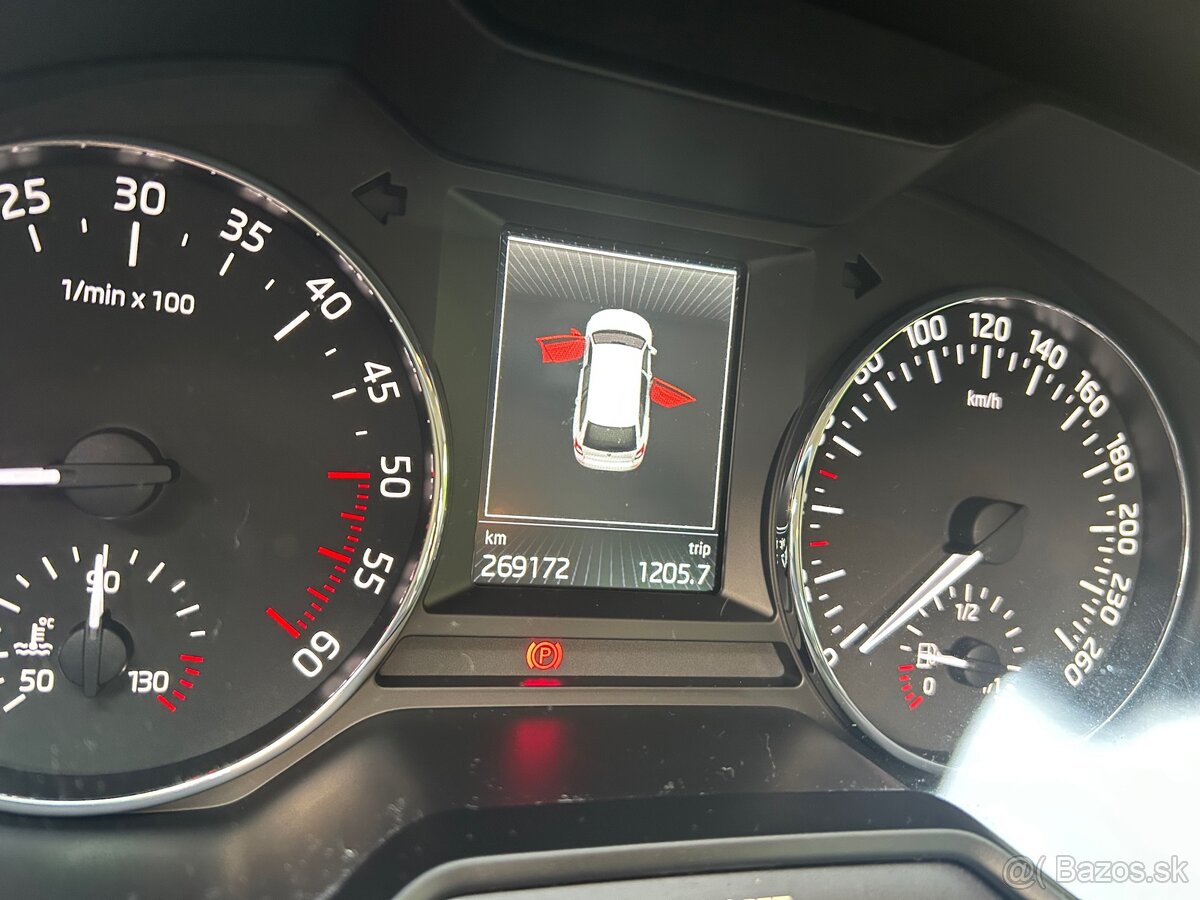 Škoda OCTAVIA 3 - 17