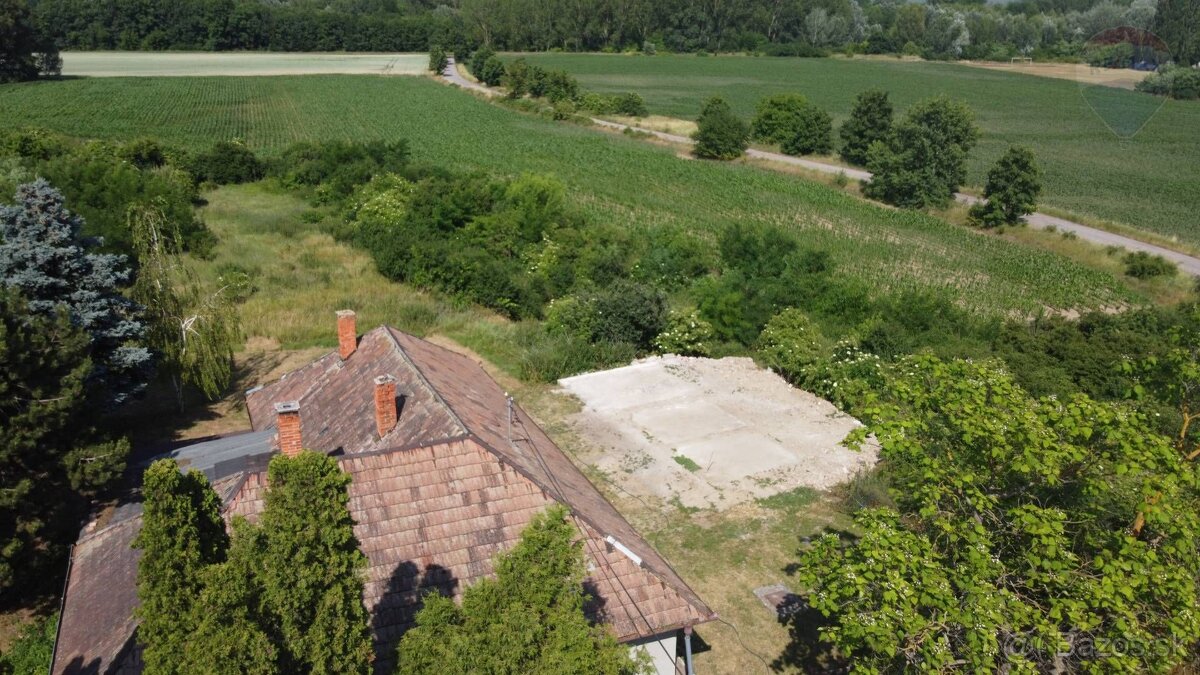 3-izbový RD na 34-árovom pozemku v Šarovciach - 17