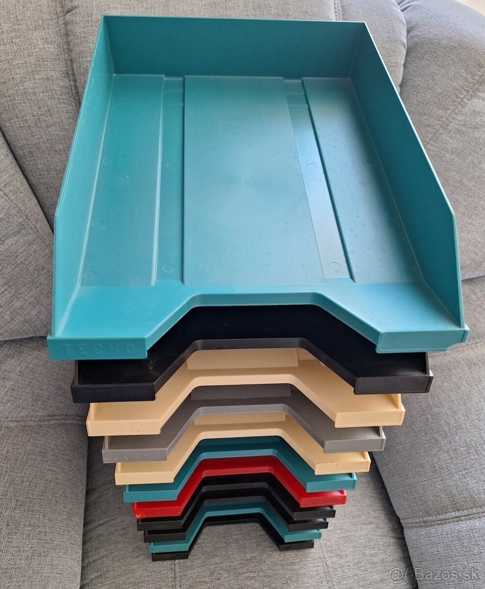 Odkladače na papiere plastové.. - 17