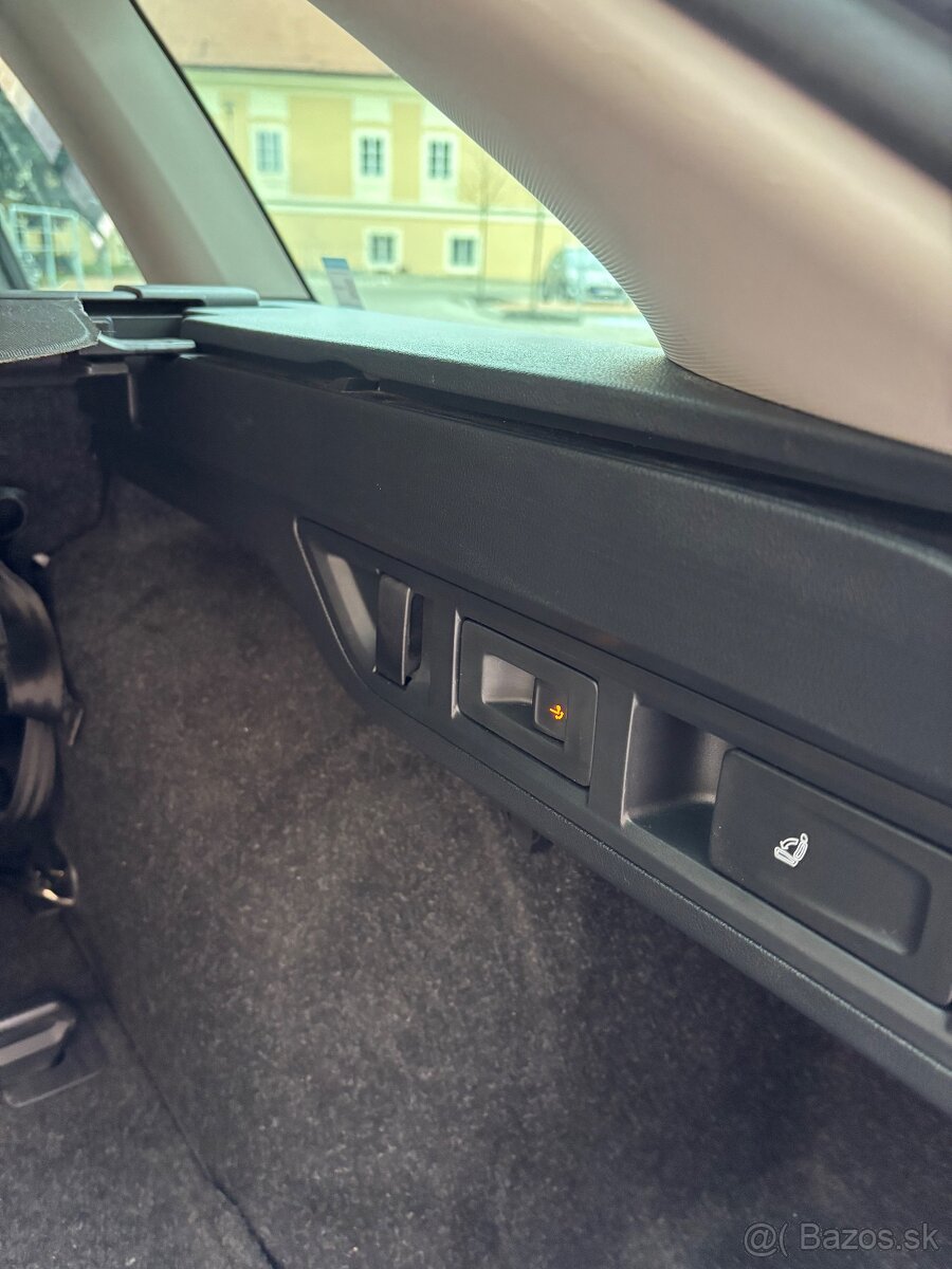 Škoda Octavia 4 Combi 2.0 TDI DSG Matrix Tažné - 17