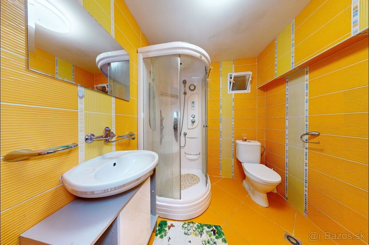 Rodinný dom s 2 bytovými jednotkami - 17