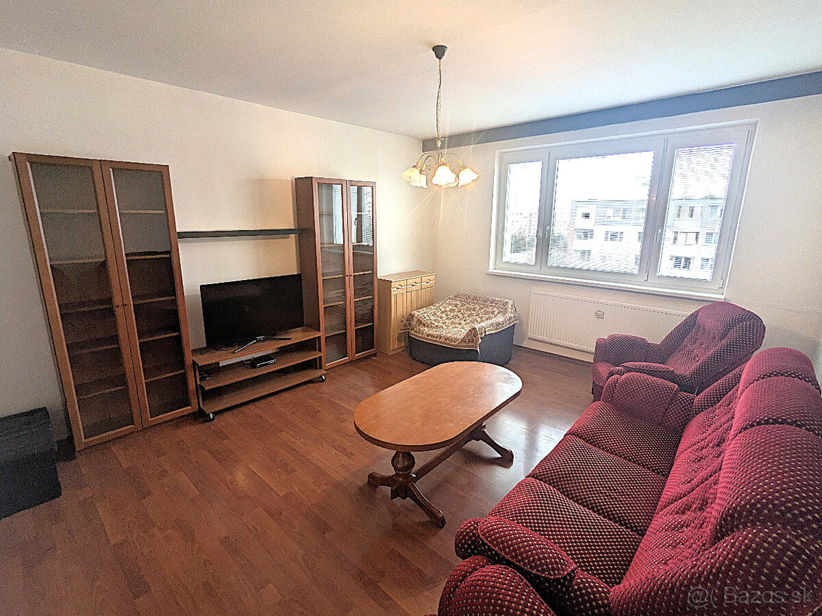 3 i. Ľubovnianska, Petržalka, blízko Draždiaku, OV, 73m2,Lo - 17