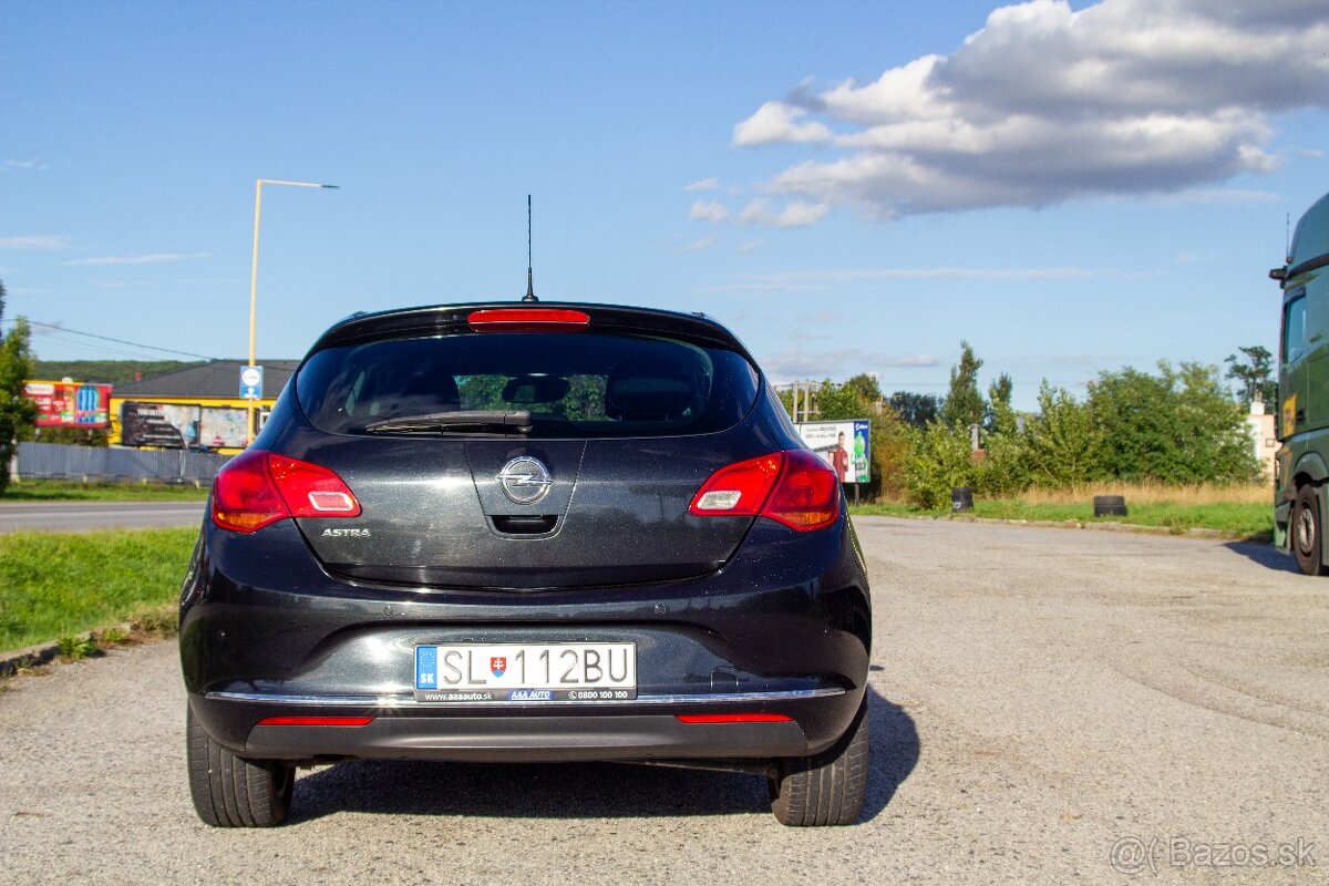 Predám Opel Astra 1.4 Turbo (120k) - 17