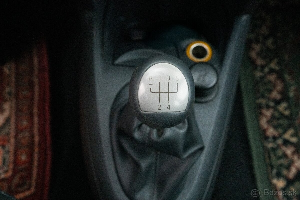 Renault Clio 1.2i, SR vozidlo - 1.majiteľ - 17