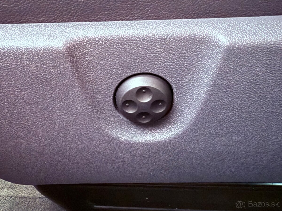 VW Multivan 2.0 TDI Highline 4Motion - 17