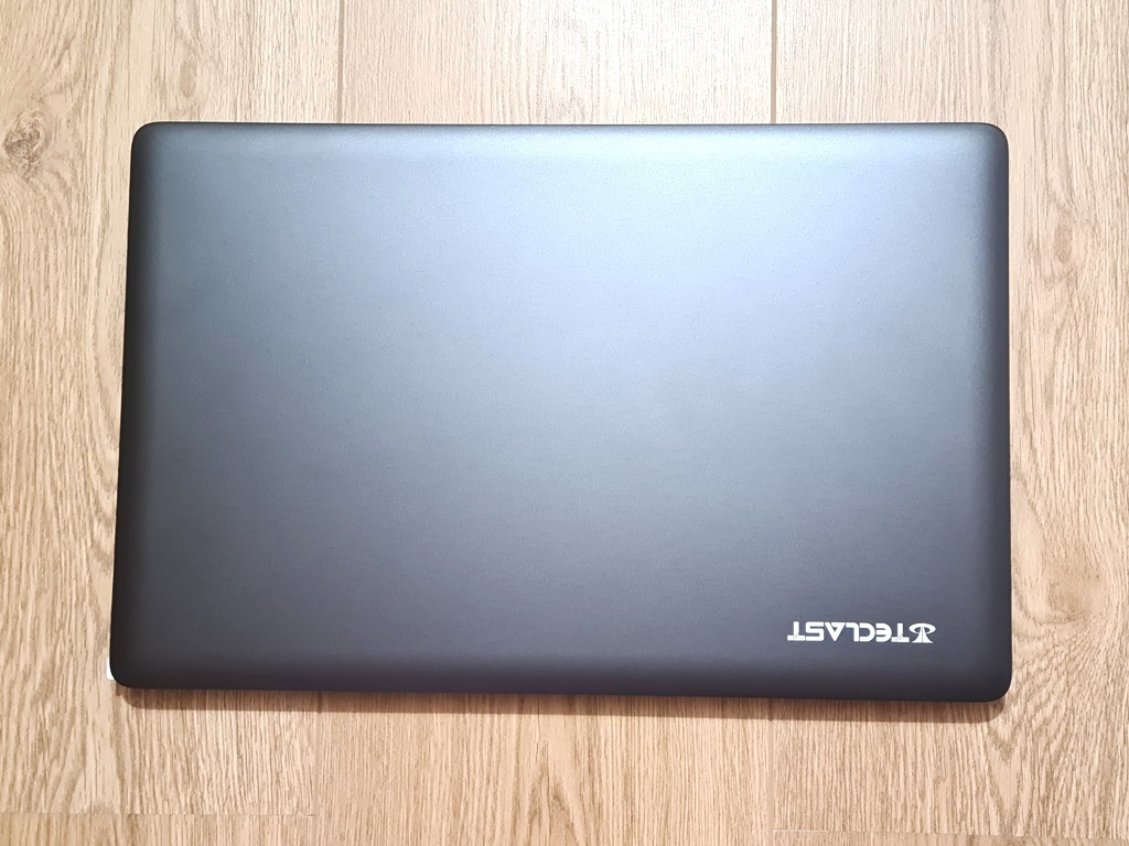 Predám hliníkový 15.6" FullHD IPS 8GB RAM - - 17