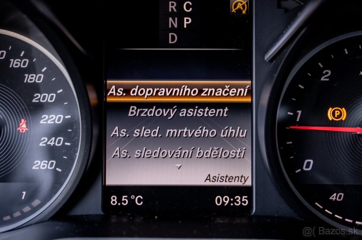 Mercedes Benz V300 V class 300d 4matic AT9 - 17