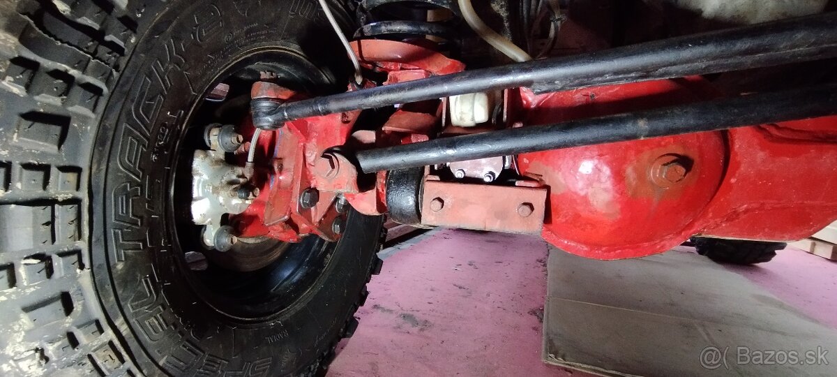 Suzuki Samurai off-road špeciál s portálovými nápravami - 17