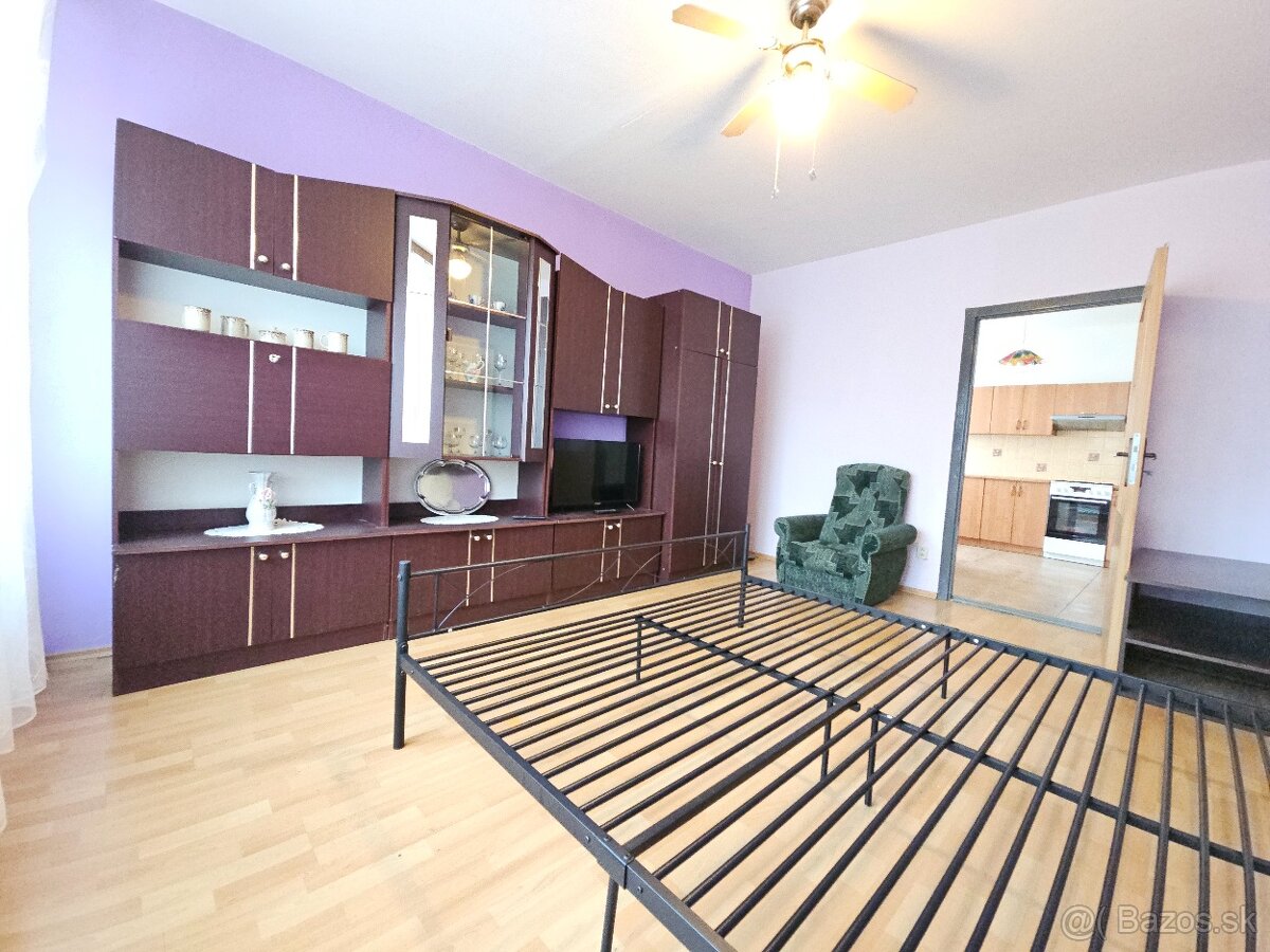 Veľký 2 izb. byt, 58m2 + loggia, prenájom, Krosnianska 77, K - 17