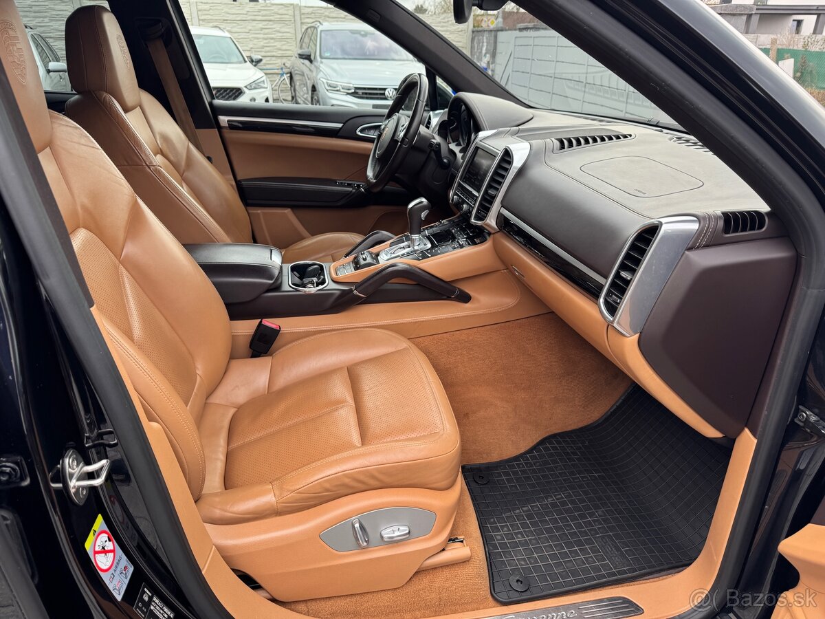 Porsche Cayenne - 17