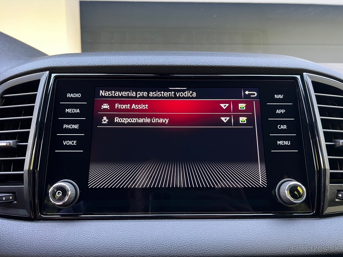 Škoda Karoq 1.5 TSI ACT Sportline DSG Šedá farba - 17