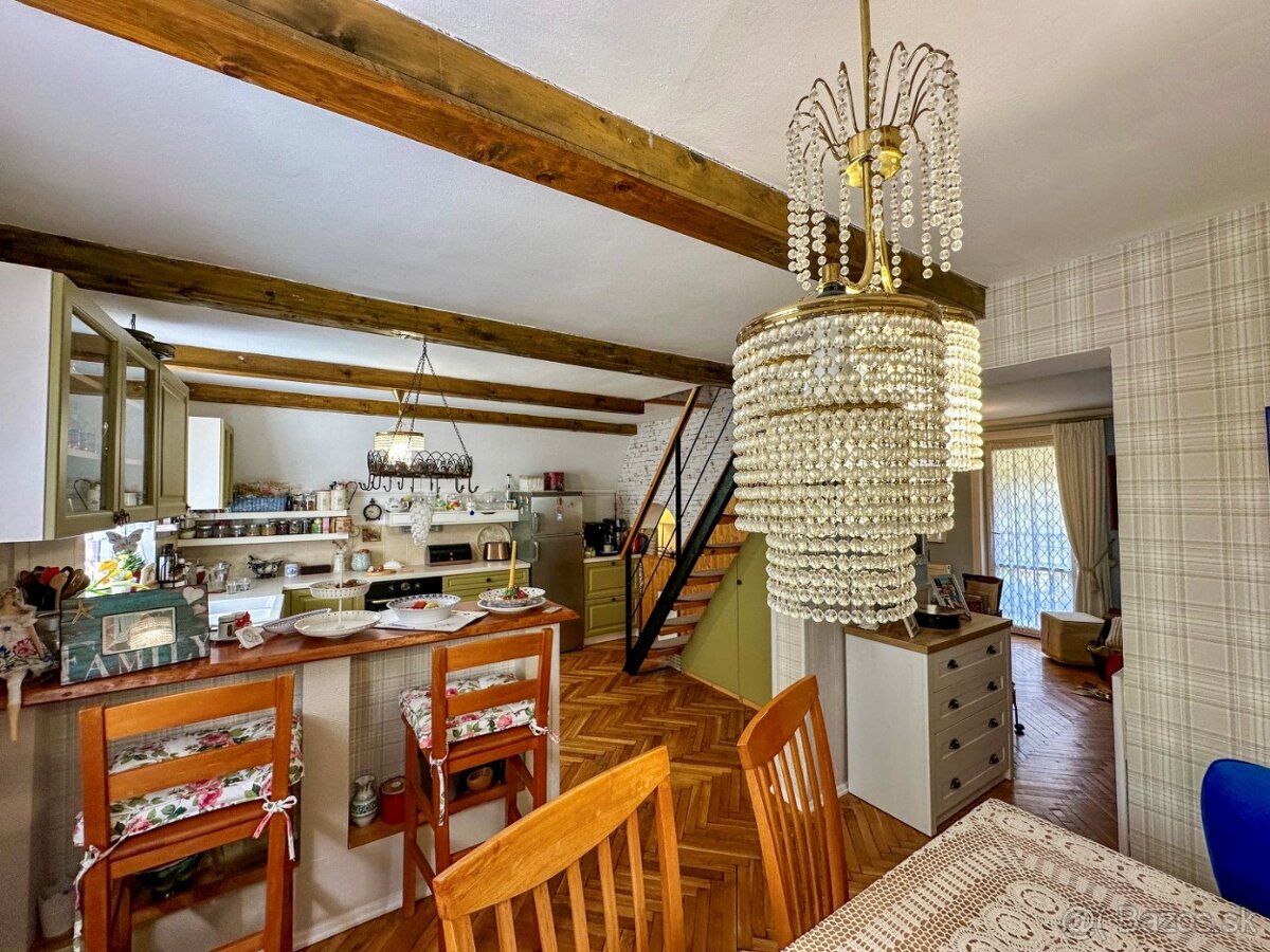 Chata v obci Chvojnica okres PRIEVIDZA - 17