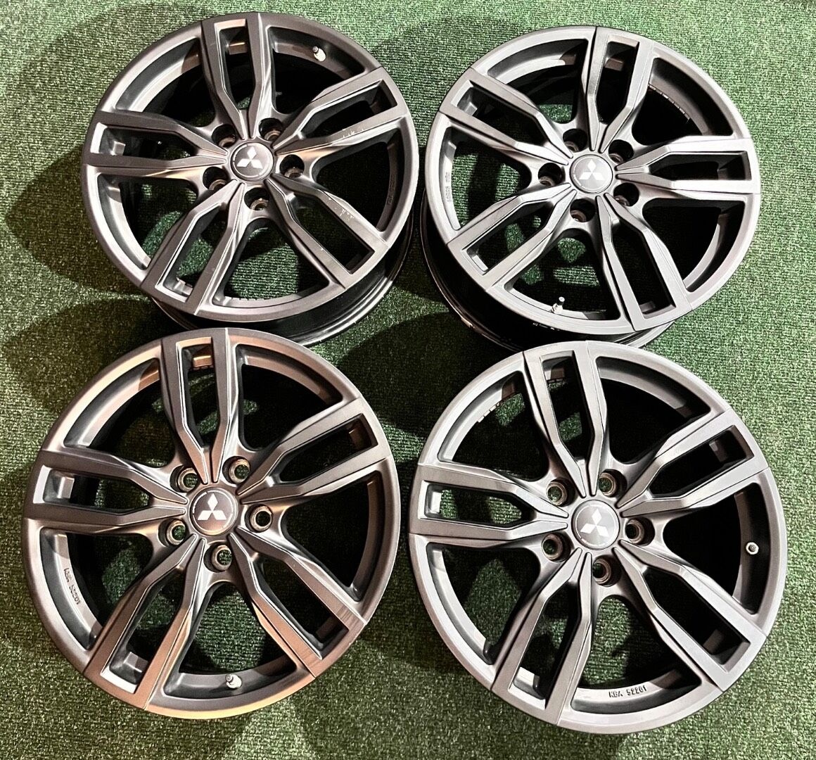 R17 Originál Alu Mitsubishi Outlander / Eclipse - ET 38 - 17