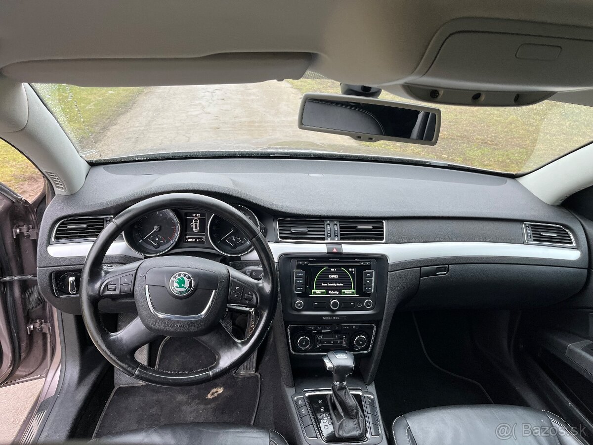 Skoda Superb Combi 2.0 TDI - 17