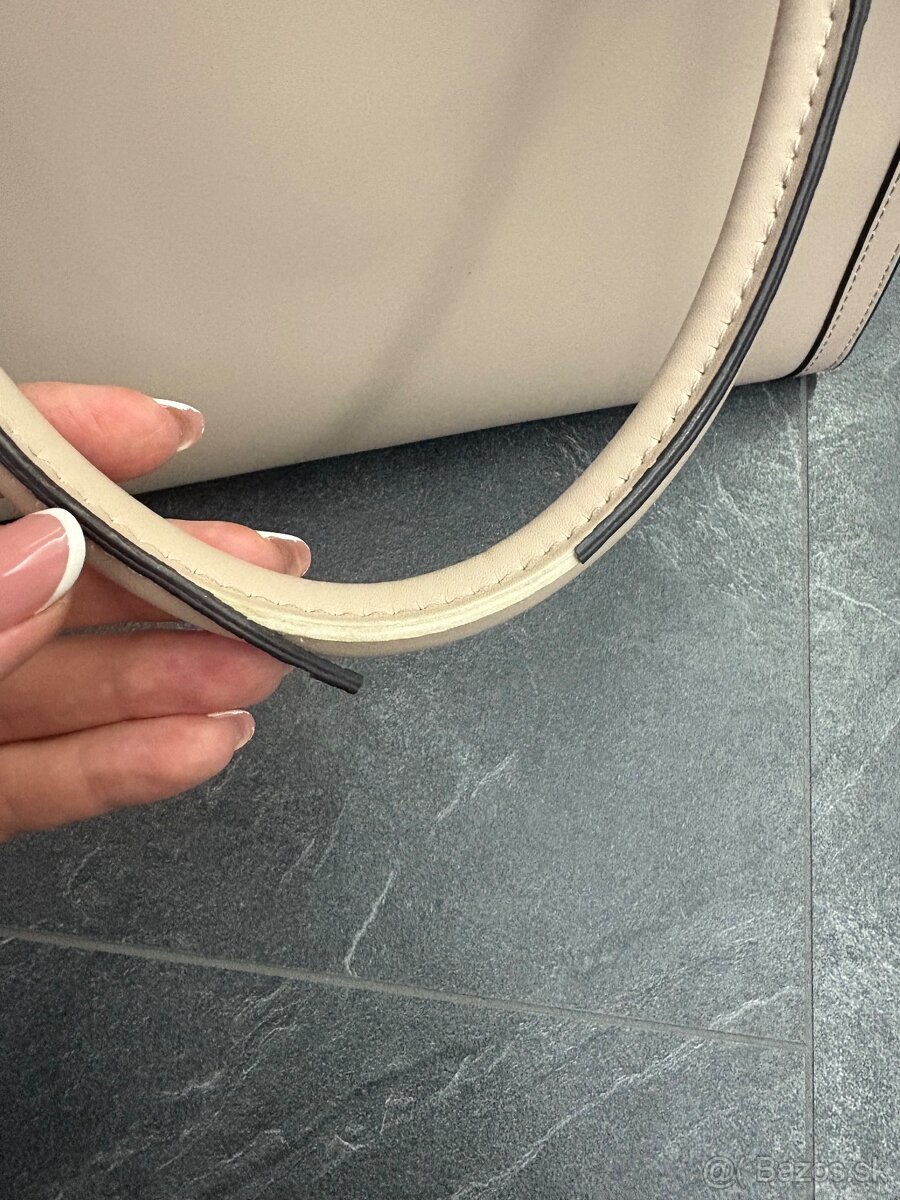 Kabelka Guess bežová - 17