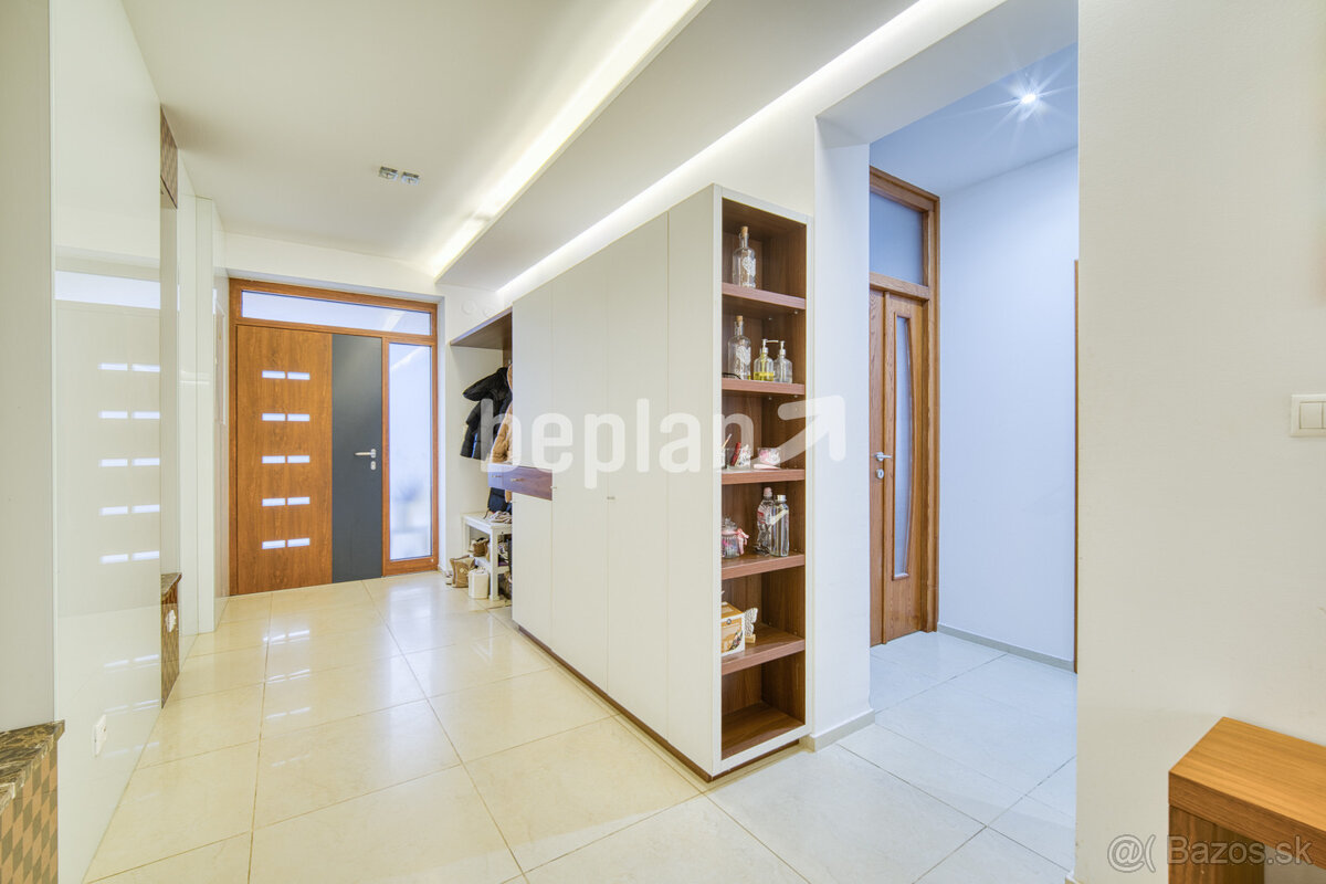 Na predaj kompletne zariadený rodinný dom vo Veľkom Bieli - 17