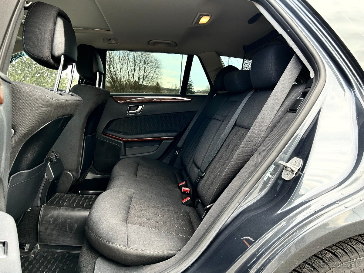 Mercedes-Benz C trieda 10/2012 E-200 CDI Elegance Automat - 17