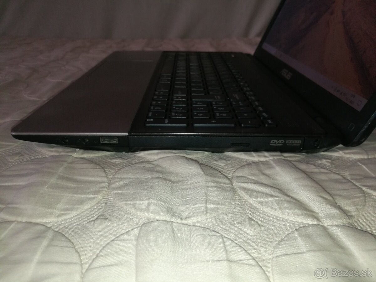 Asus K. Intel i5. RAM 6GB. HDD 500 GB. Nvidia 2 GB. - 17