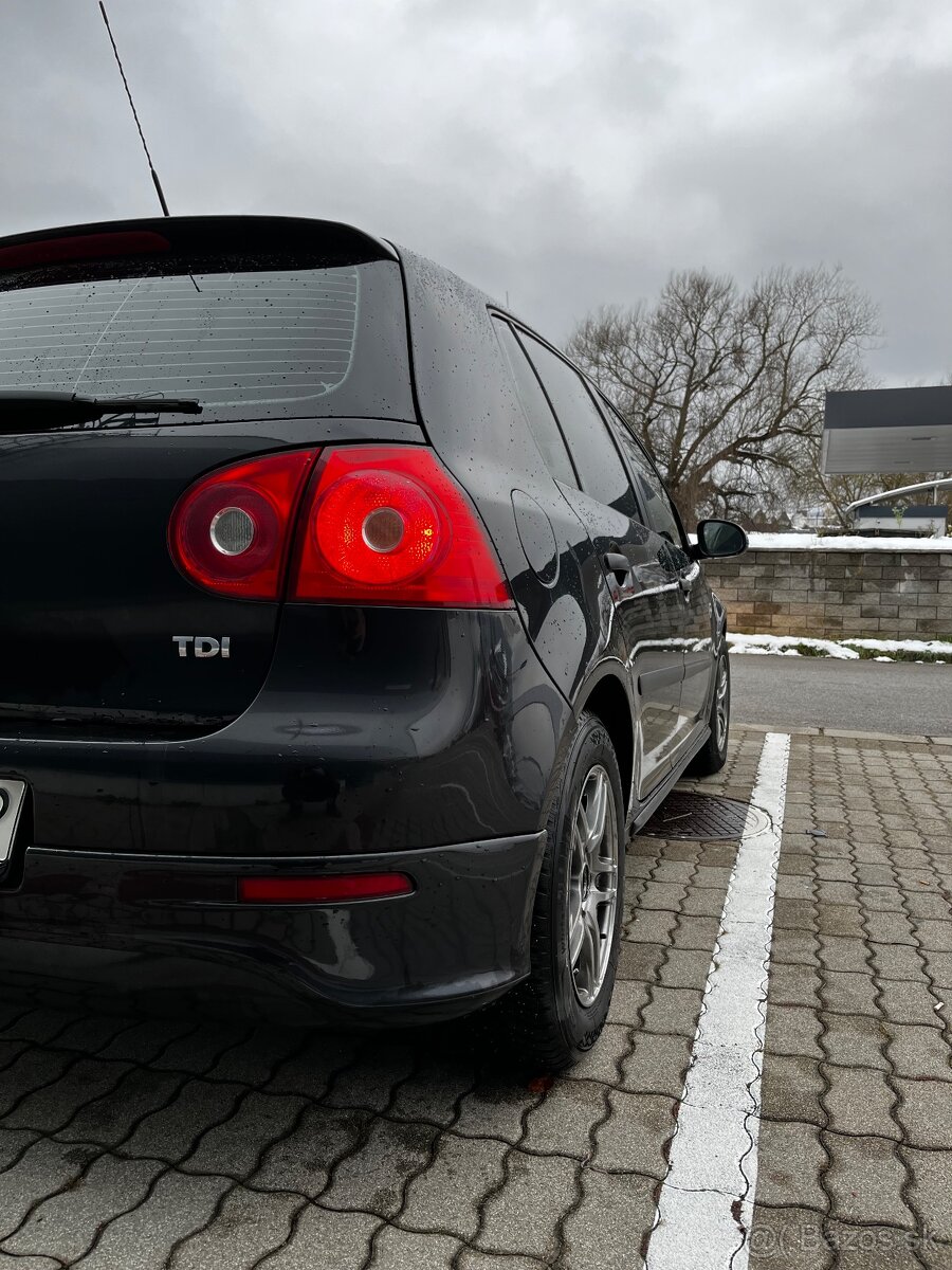 Volkswagen Golf 1.9TDi - 17