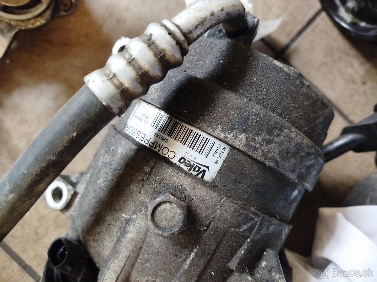 Hlava Motora Renault 2,5dti 107kw - 17