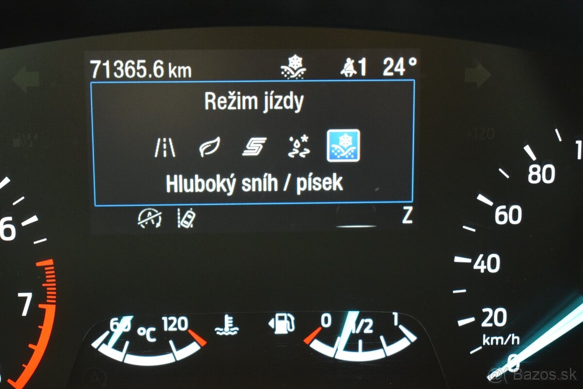 Ford Kuga 1,5 i 110 kW,Navi,najeto pouze71tkm,DPH - 17